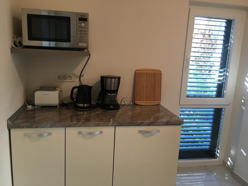 Sabina Apartments Оміш Екстер'єр фото